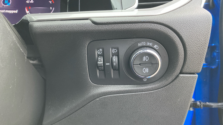 Vauxhall Grandland 1.5 Turbo D Ultimate 5dr Auto Diesel Hatchback